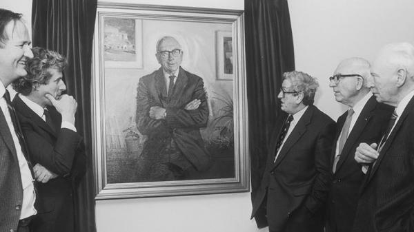 T.K. Whitaker at the unveiling of his portrait in the ESRI